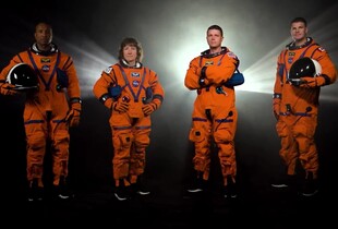 Перший пілотований політ до Місяця за 54 роки: чому астронавти не висадяться на супутник